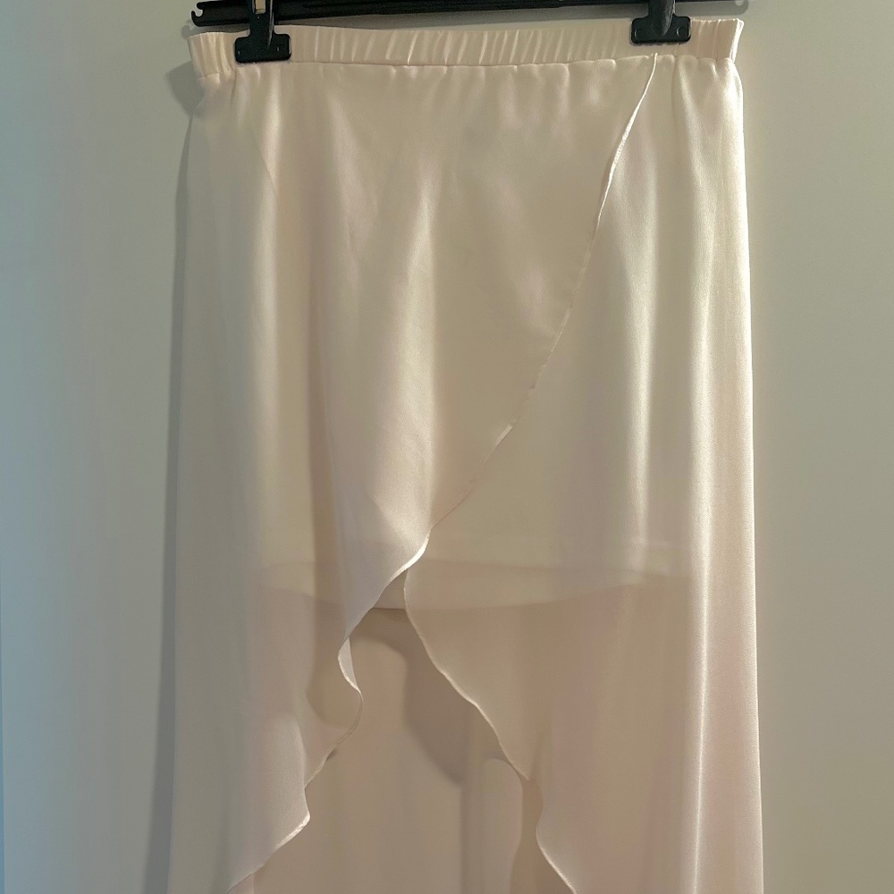 BNWOT H&M nude pink asymmetric skirt size 2